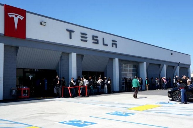 10 главных фактов о Tesla Model 3