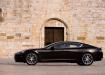 Aston Martin Rapide - вид сбоку чёрной модели