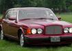Bentley Brooklands первого поколения в красном цвете