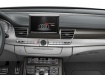 Audi S8 - панель приборов в салоне