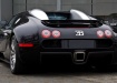 Bugatti Veyron - вид сзади