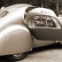 Bugatti Type 57 с открытой дверью