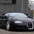 Bugatti Veyron - у стен салона