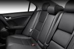 Acura TSX: задние кресла в интерьере